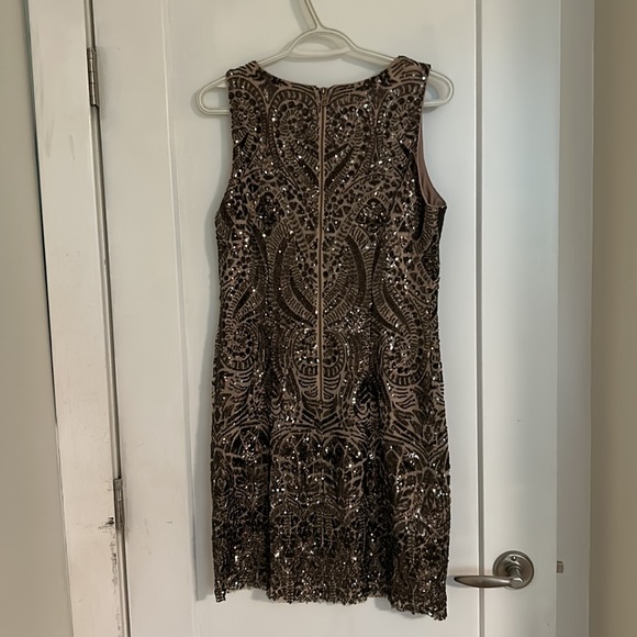 Vince Camuto Fitted Sequin Dress - Picture 4 of 6